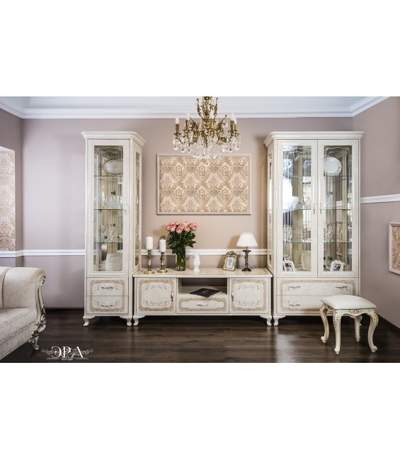 Հյուրասենյակ «Պատրիսիա» 1+կոմոդ հայելով+1, կրեմ կաղնու արմատ փայլուն / Կարավաջո փայլուն